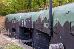 Ligne Maginot - BOUSSE - A24 - (Ouvrage d'infanterie) - Bloc entrée
Vue latérale