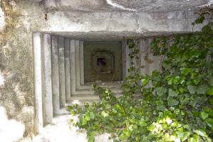 Ligne Maginot - COL DE GARDE (G) - EO10 - (Abri actif) - Bloc 1
Créneau FM de défense rapprochée