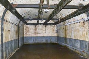 Ligne Maginot - ROCHONVILLERS - A8 - (Ouvrage d'artillerie) - Bloc 5
Le magasin à munitions M2 au pied du bloc