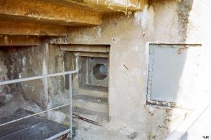 Ligne Maginot - ROCHONVILLERS - A8 - (Ouvrage d'artillerie) - Bloc 8
Le créneau pour la défense du fossé