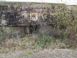 Ligne Maginot - MC07 - STG R - (Casemate d'infanterie - Double) - La façade de tir vers la gauche.