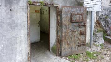 Ligne Maginot - PEILLE - (Central téléphonique isolé) - Entrée de gauche