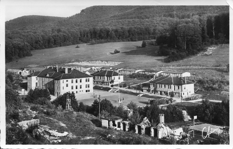 Ligne Maginot - LEMBACH - (Camp de sureté) - Carte postale du camp avec les anciens fours à chaux au premier plan, fours auxquels l'ouvrage du Four à Chaux doit son nom - Inconnu