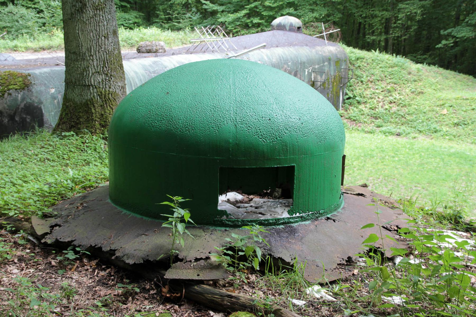Ligne Maginot - BOUSSE - A24 - (Ouvrage d'infanterie) - Bloc entrée
Cloche GFM factice - Michel Teiten