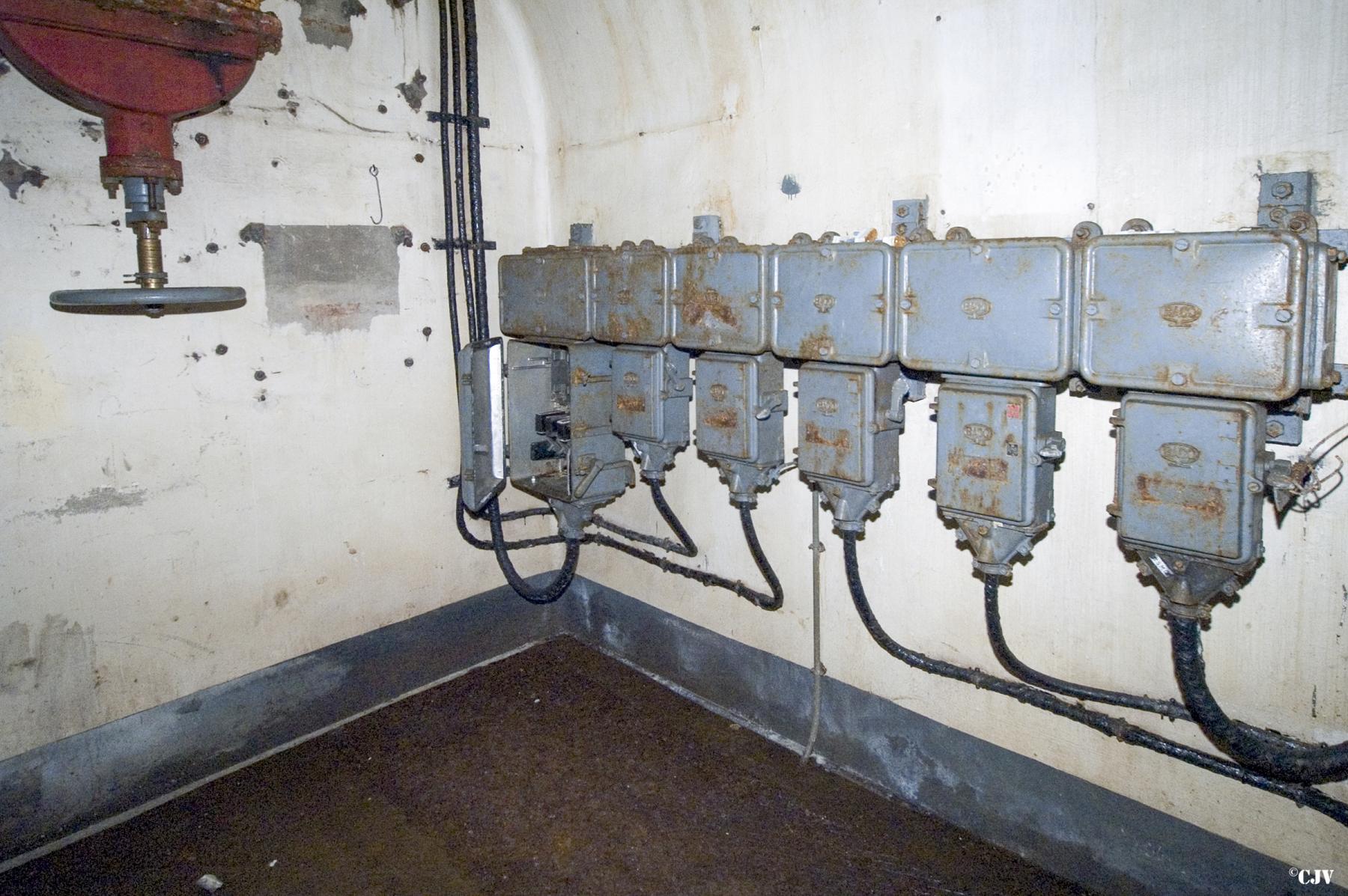 Ligne Maginot - LATIREMONT - A3 - (Ouvrage d'artillerie) - Bloc 5
 - Lia VERMEULEN