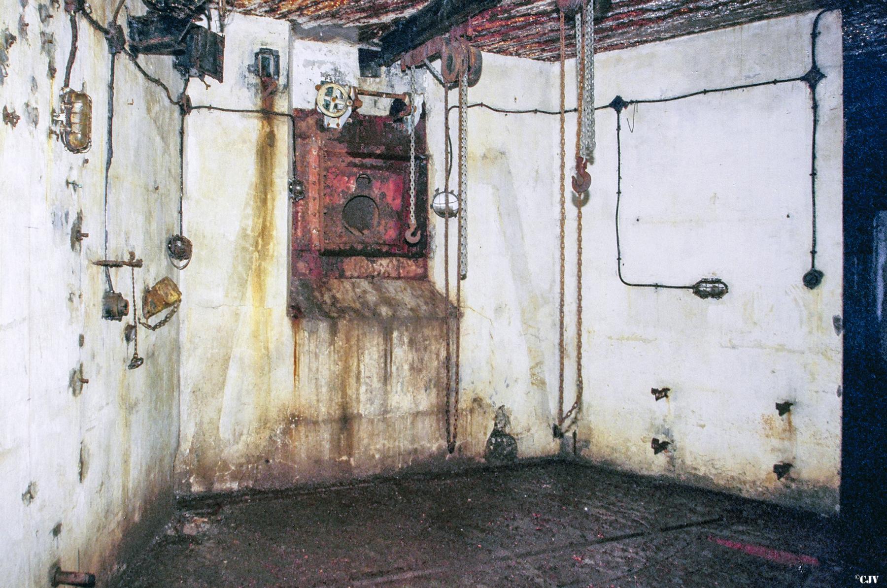 Ligne Maginot - LATIREMONT - A3 - (Ouvrage d'artillerie) - Bloc 6 - Lia VERMEULEN