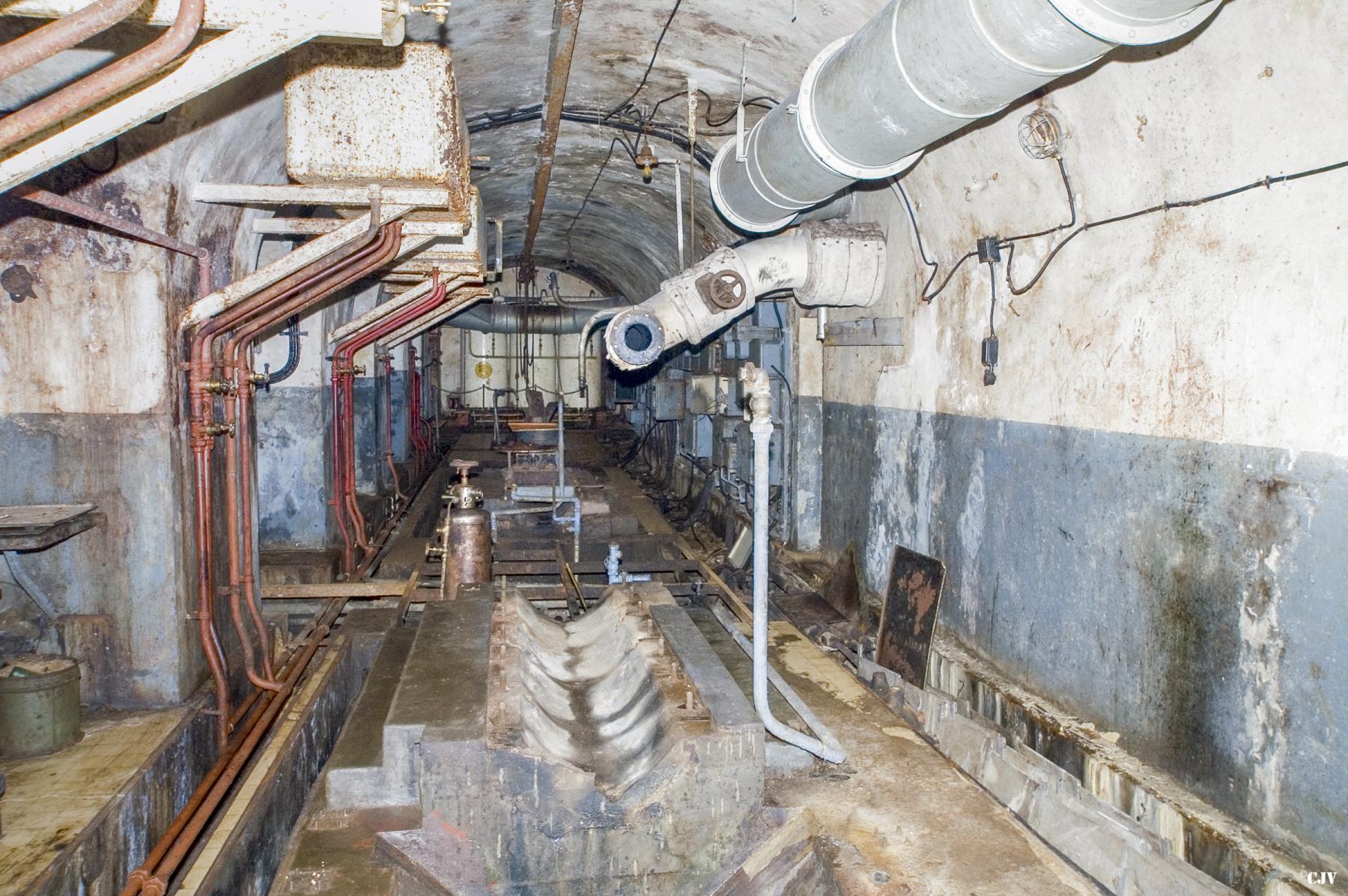 Ligne Maginot - LATIREMONT - A3 - (Ouvrage d'artillerie) - Usine électrique - Lia VERMEULEN