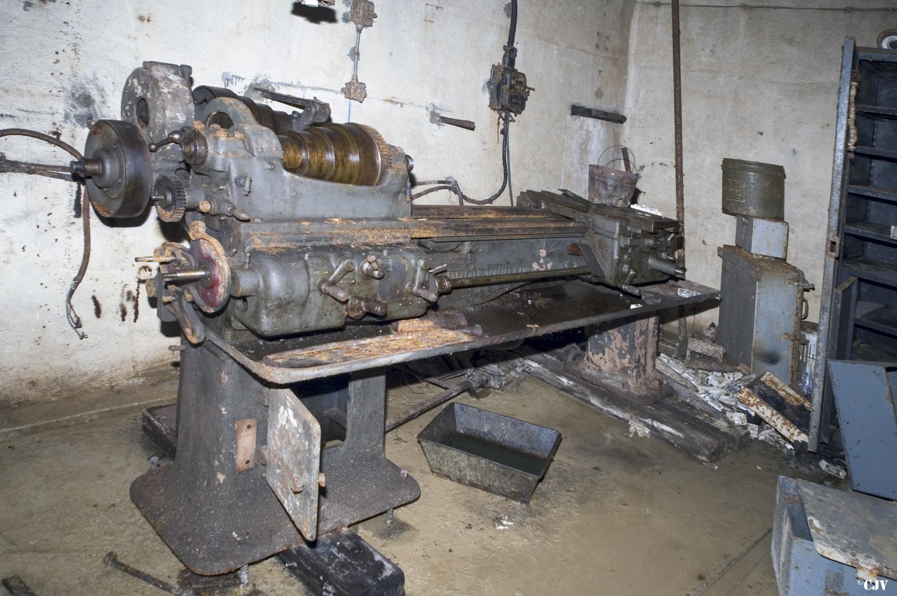 Ligne Maginot - LATIREMONT - A3 - (Ouvrage d'artillerie) - L'atelier
Atelier artillerie - Lia VERMEULEN