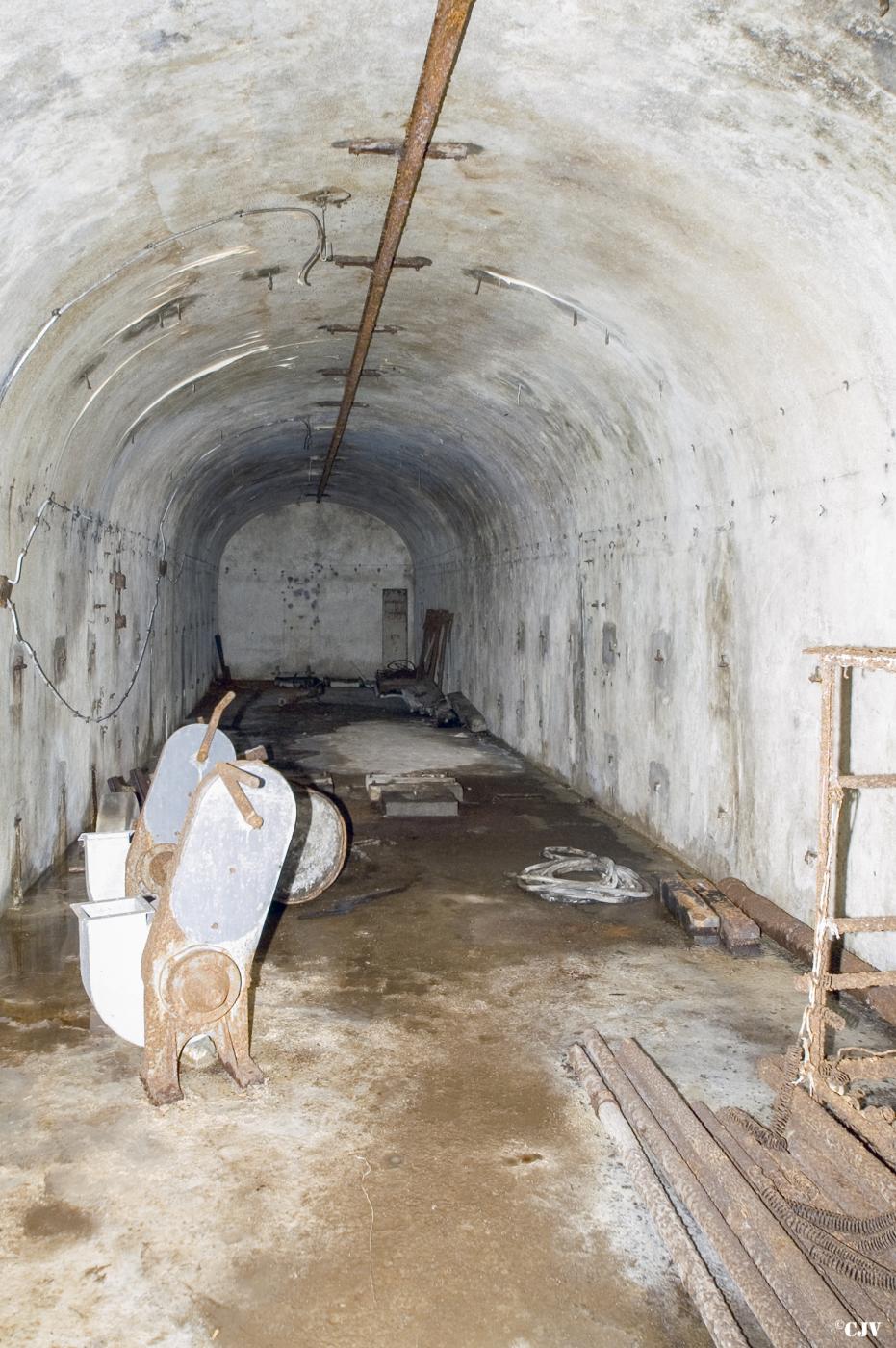 Ligne Maginot - LATIREMONT - A3 - (Ouvrage d'artillerie) - Salle des filtres - Lia VERMEULEN