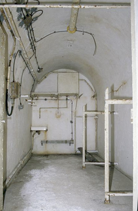 Ligne Maginot - COL DE GARDE (G) - EO10 - (Abri actif) - L'infirmerie - LOVINY Alain