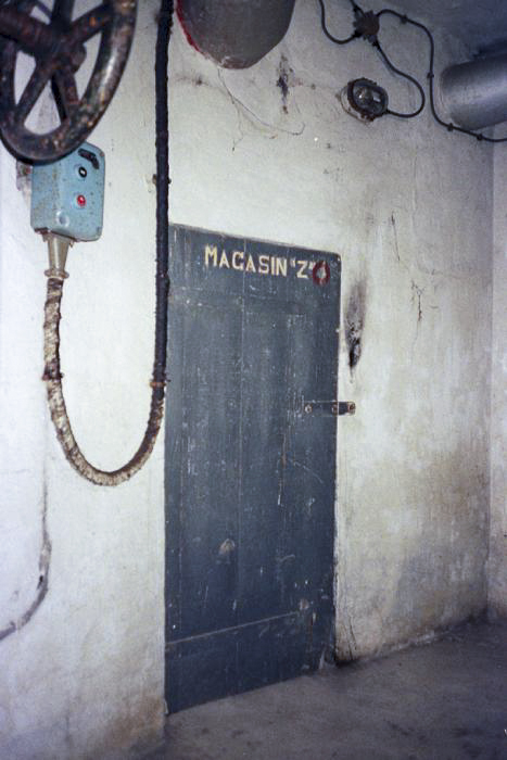 Ligne Maginot - COL DE GARDE (G) - EO10 - (Abri actif) - Bloc 1
Etage intermédiaire - LOVINY Alain