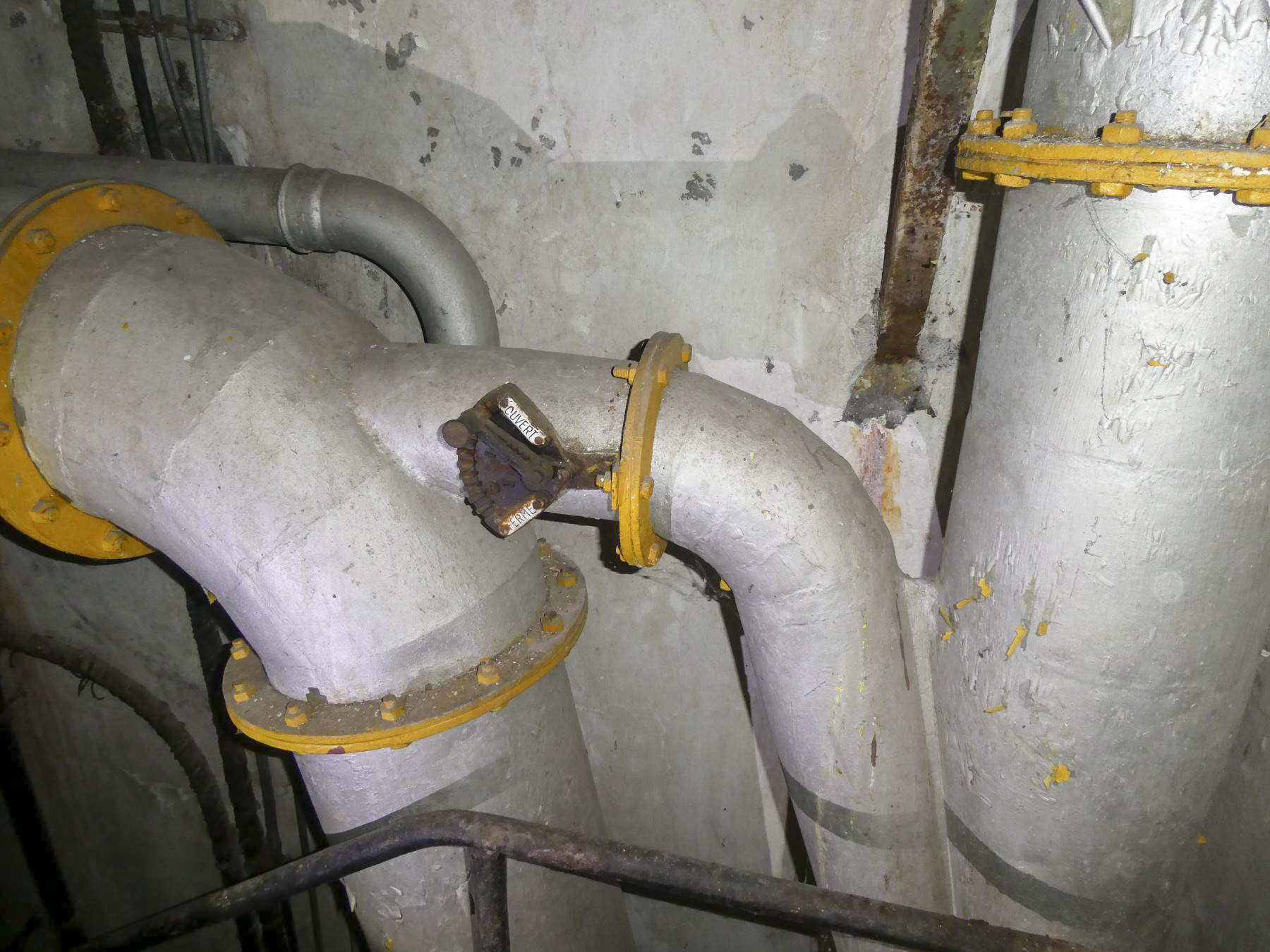 Ligne Maginot - COL DE GARDE (G) - EO10 - (Abri actif) - Bloc 1
Etage intermédiaire - ELLENA Daniel - CUNY Philippe