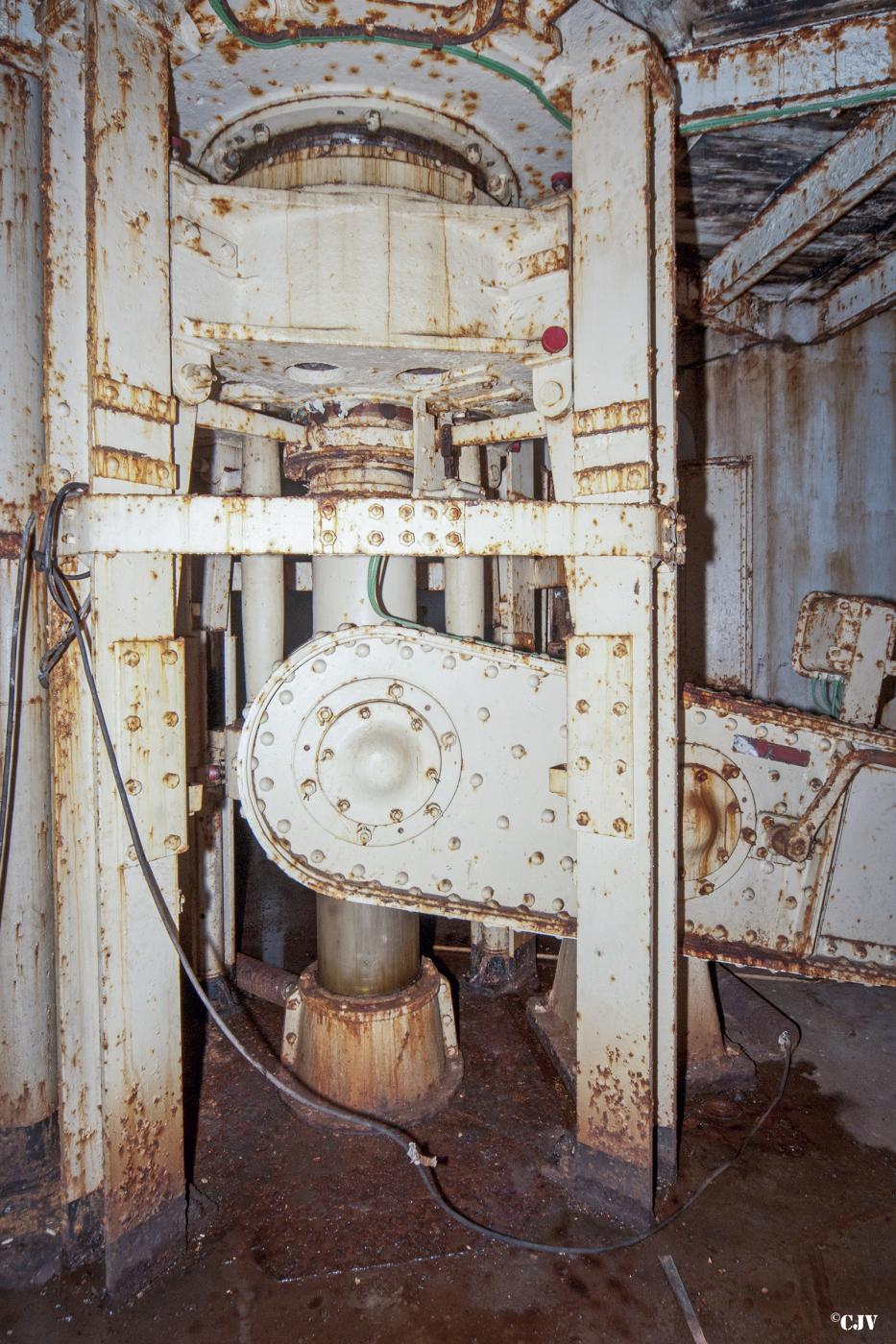 Ligne Maginot - ROCHONVILLERS - A8 - (Ouvrage d'artillerie) - Bloc 3
Etage inférieur - Lia VERMEULEN