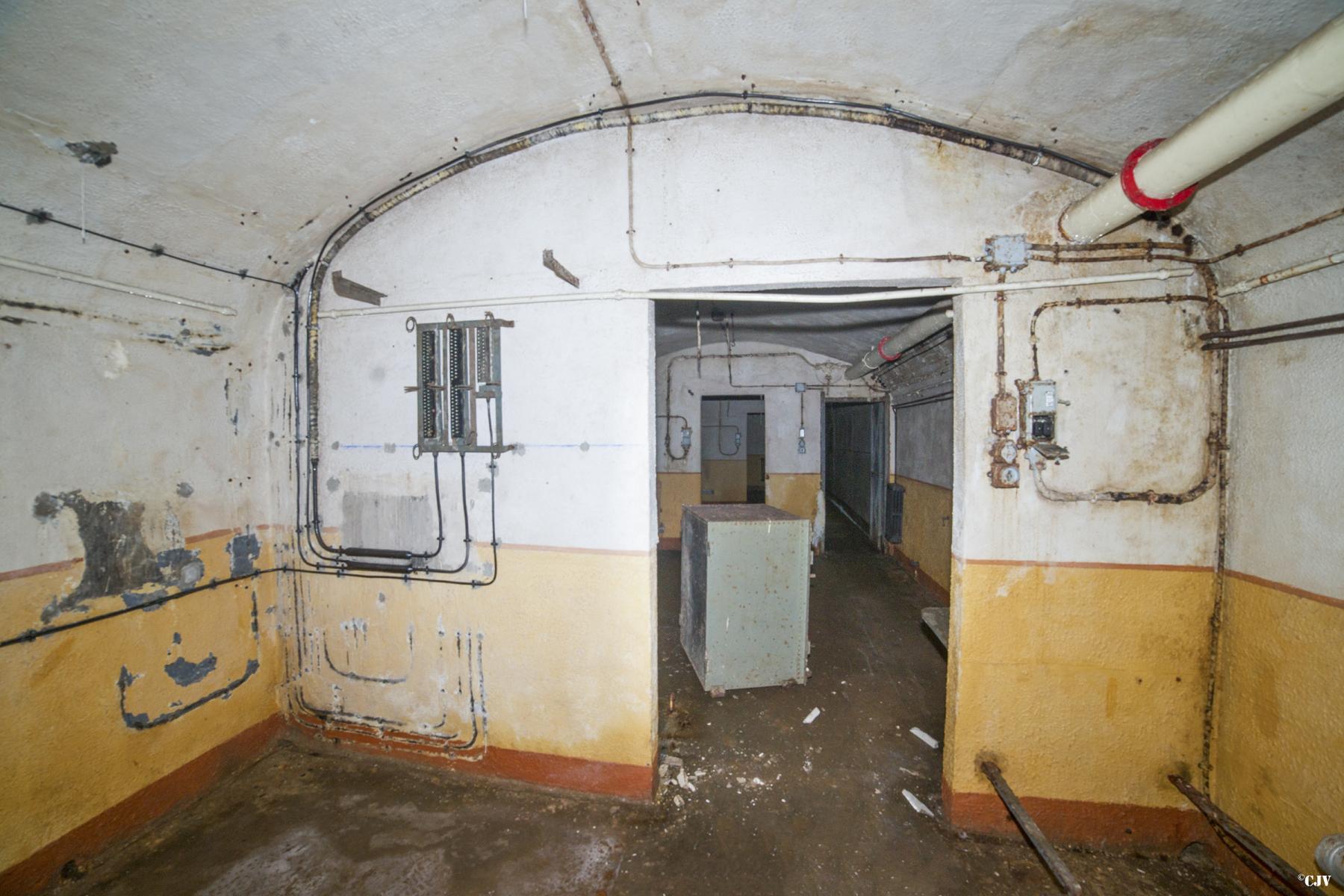 Ligne Maginot - ROCHONVILLERS - A8 - (Ouvrage d'artillerie) - Le PC de l'ouvrage - Lia VERMEULEN