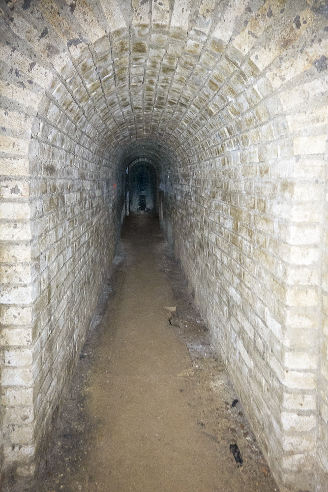 Ligne Maginot - HOBLING - A23 - (Ouvrage d'infanterie) - Accès à l'égout visitable - Michel Teiten