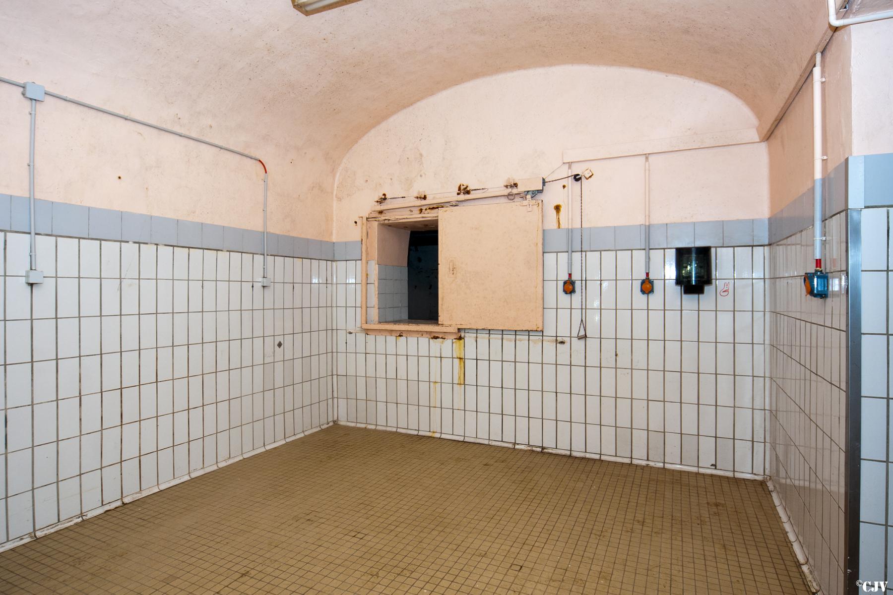 Ligne Maginot - ROCHONVILLERS - A8 - (Ouvrage d'artillerie) - Adaptation de la caserne pour l'utilisation par l'OTAN
La cuisine - Lia VERMEULEN