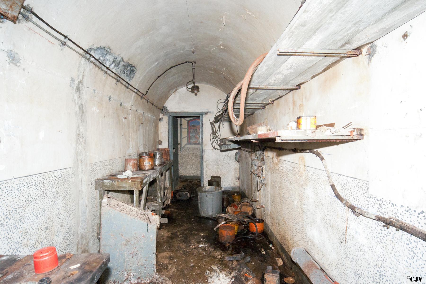 Ligne Maginot - ROCHONVILLERS - A8 - (Ouvrage d'artillerie) - Magasin près du galerie vers bloc 8 - Lia VERMEULEN