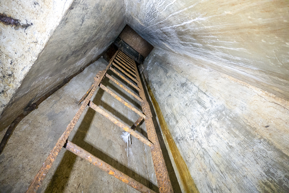 Ligne Maginot - MICHELSBERG - A22 - (Ouvrage d'artillerie) - Bloc 6
Puits de la cloche JM transformée en issue de secours - Michel Teiten