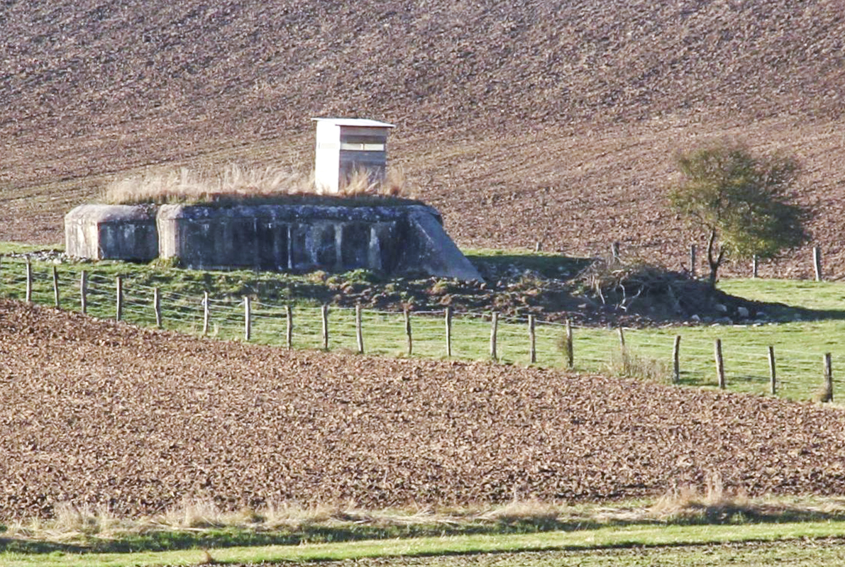 Ligne Maginot - Ab19 - (Blockhaus pour canon) - Vu d'Ab18 - JOLAS, Jean-Michel