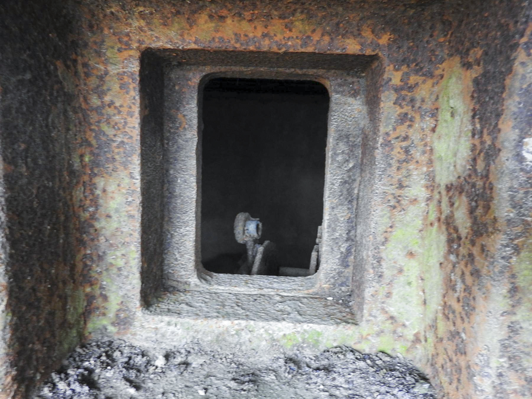 Ligne Maginot - WAELDSCHEN 1 - (Blockhaus pour arme infanterie) - L'embrasure pour mitrailleuse - STENGER Mathieu