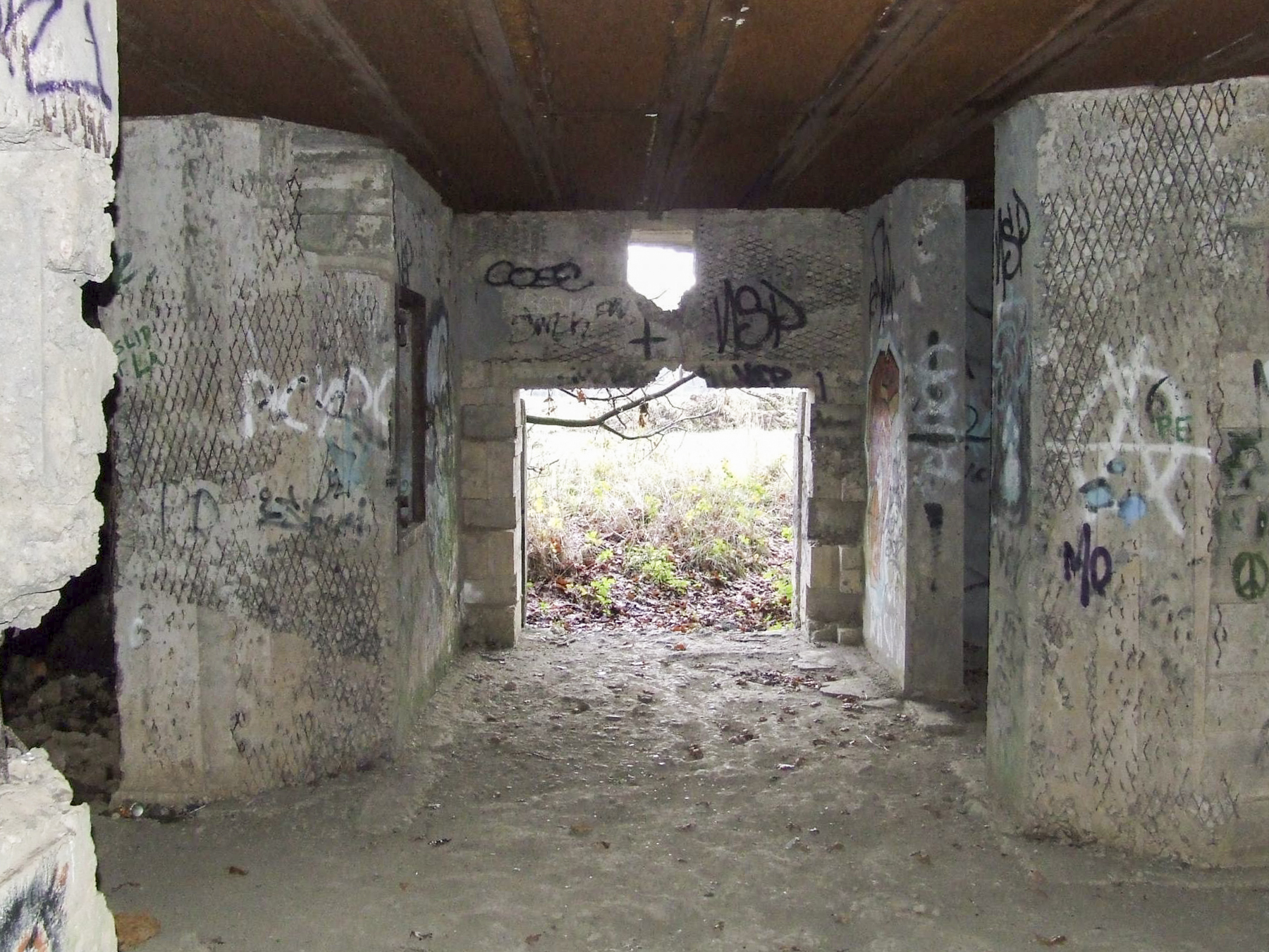 Ligne Maginot - MC07 - STG R - (Casemate d'infanterie - Double) - L'entrée matériel de la casemate. - STENGER Mathieu