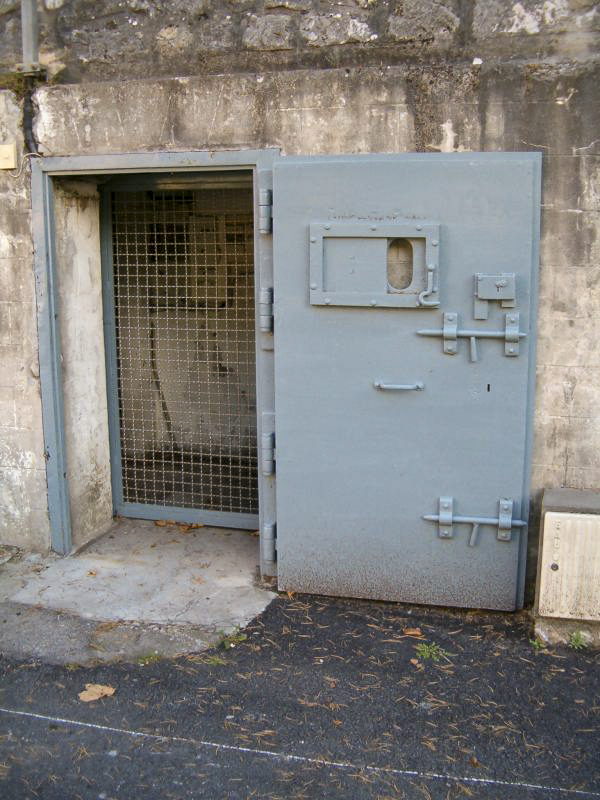 Ligne Maginot - PEILLE - (Central téléphonique isolé) - Entrée de droite - Alain LOVINY