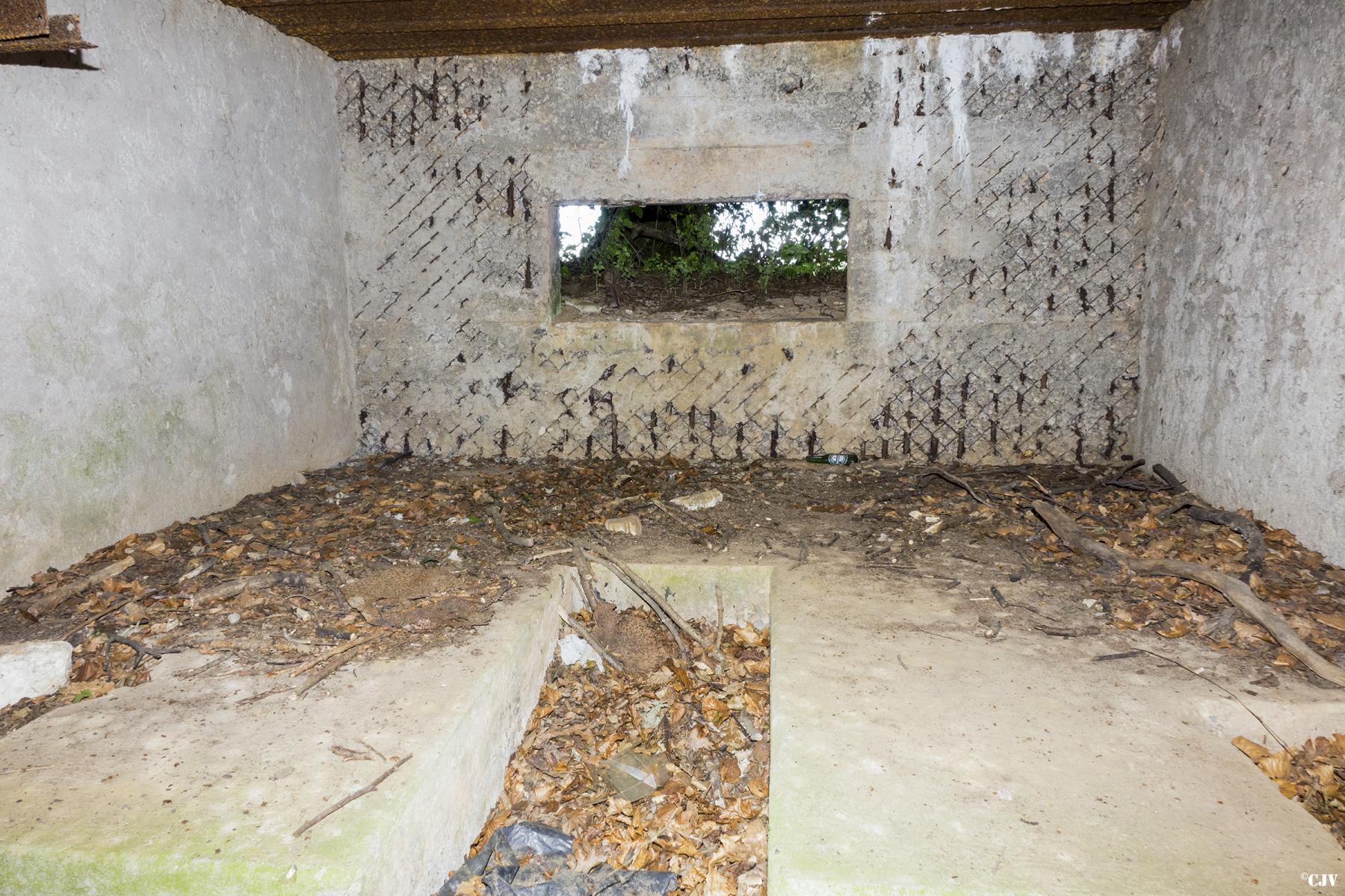 Ligne Maginot - UBERNIED 8 - (Blockhaus pour canon) - L'intérieur - Lia VERMEULEN