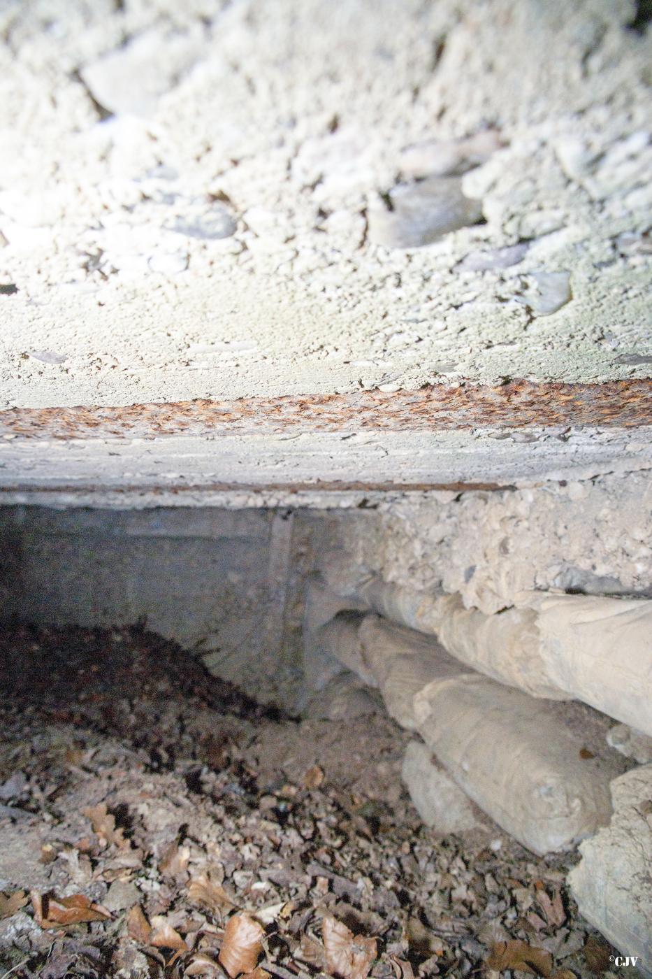 Ligne Maginot - VORDERSTERWALD 8 - (Observatoire indéterminé) - Un mur pas très solide                                    - Lia VERMEULEN