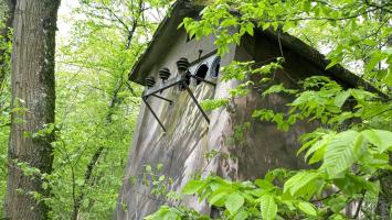 Ligne Maginot - OBERHEIDE - A14 - (Ouvrage d'infanterie) - Transformateur extérieur
Les isolateurs des cables
