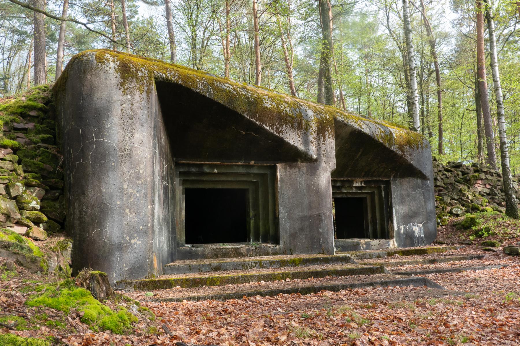 Ligne Maginot - WINDSTEIN - (Casemate d'artillerie) - Vue frontale de la casemate - Michel Teiten