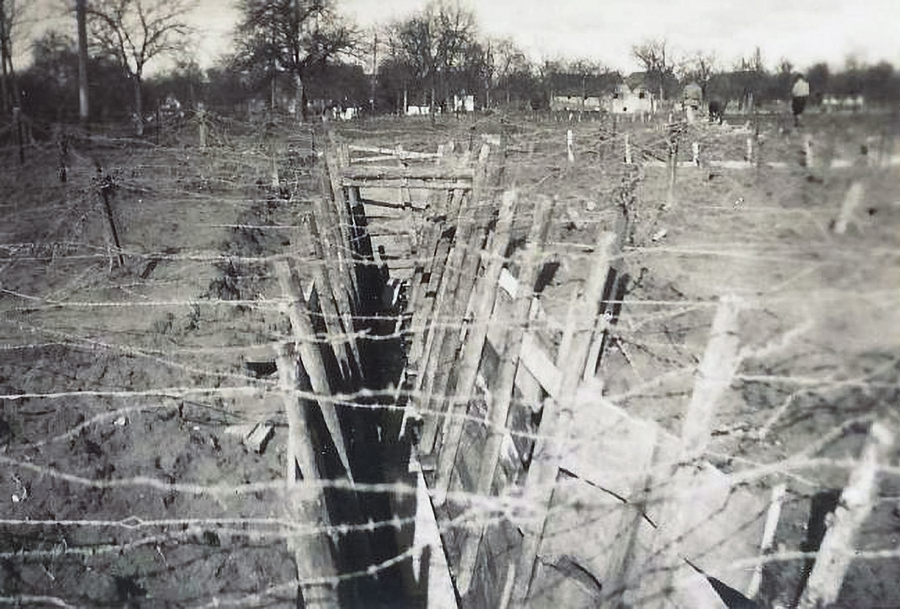 Ligne Maginot - OBERROEDERN SUD - RIEFFEL - (Casemate d'infanterie - Double) - Le réseau de tranchée menant vers le PA Roland depuis la casemate.
C'est par là que se sont infiltrés les allemands - Lt Rieffel