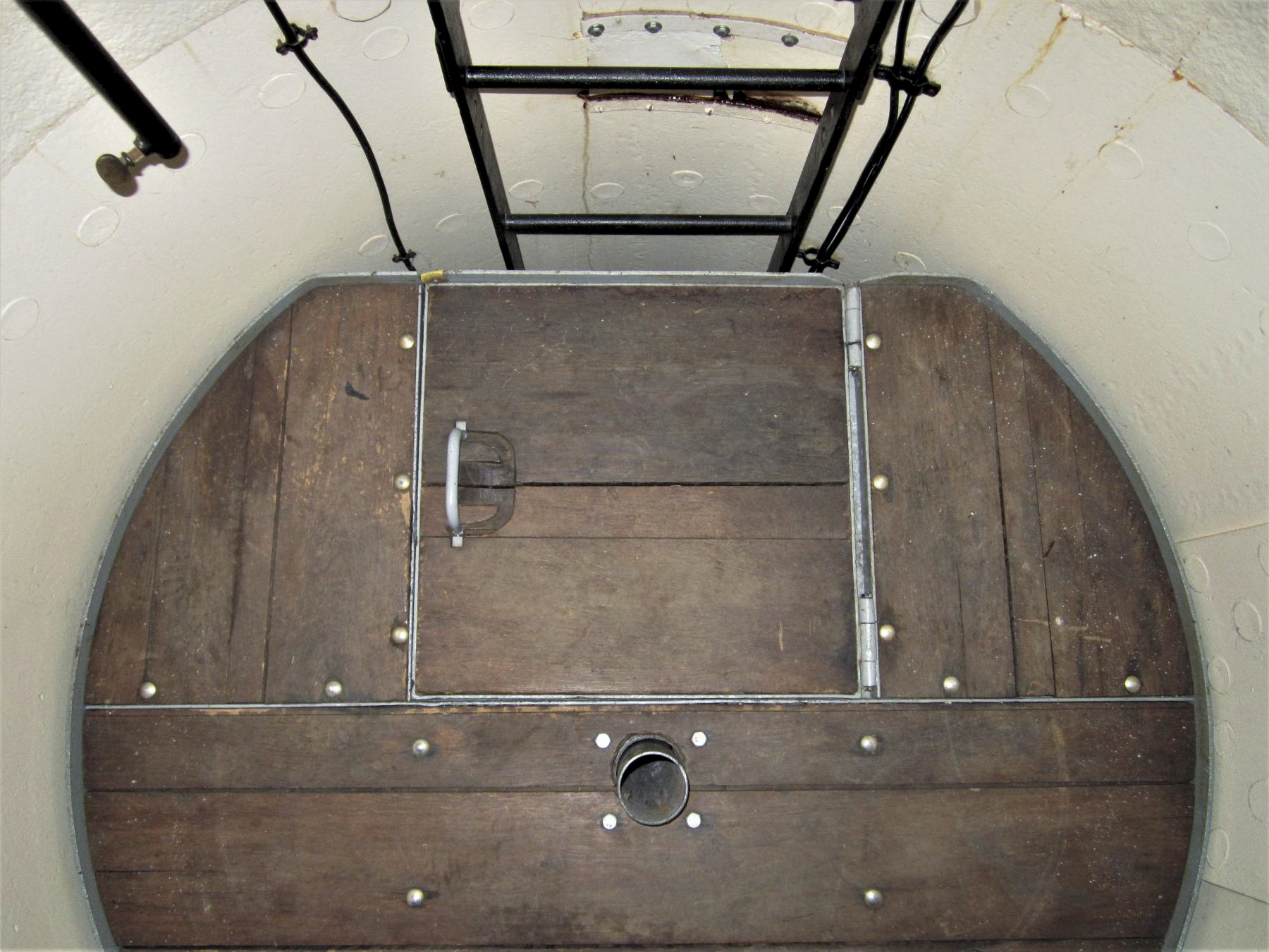 Ligne Maginot - OBERROEDERN SUD - RIEFFEL - (Casemate d'infanterie - Double) - Plancher mobile - Gregory Fuchs
