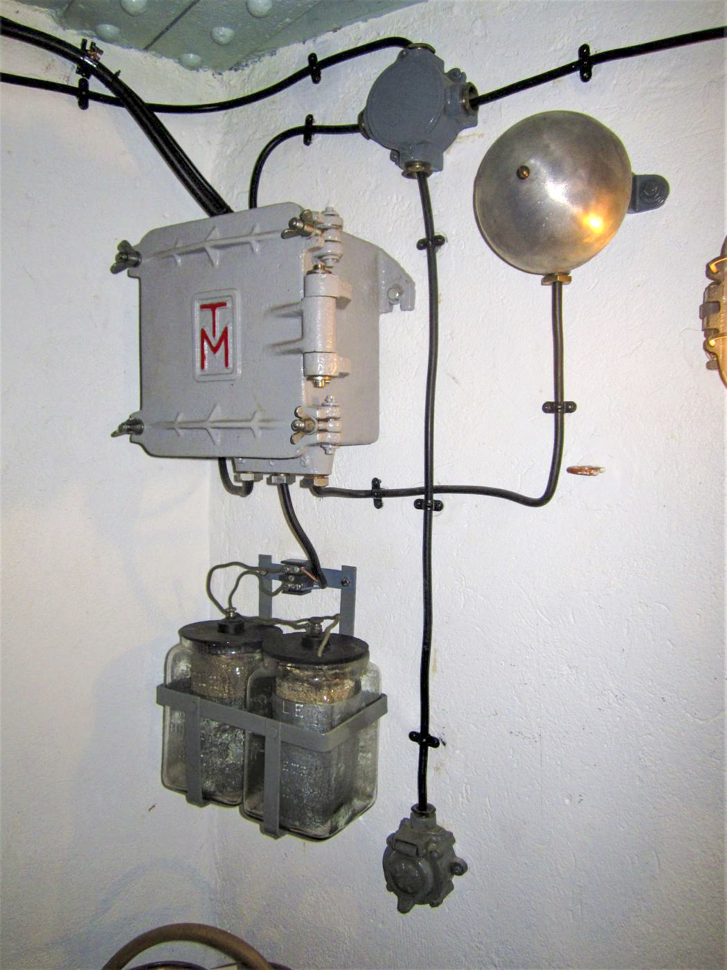 Ligne Maginot - OBERROEDERN SUD - RIEFFEL - (Casemate d'infanterie - Double) - Chambre de tir Nord
Poste téléphonique - Gregory Fuchs