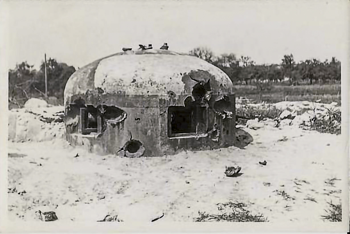 Ligne Maginot - OBERROEDERN SUD - RIEFFEL - (Casemate d'infanterie - Double) - Cloche GFM ou le Sgt Delasart a été tué - Inconnu