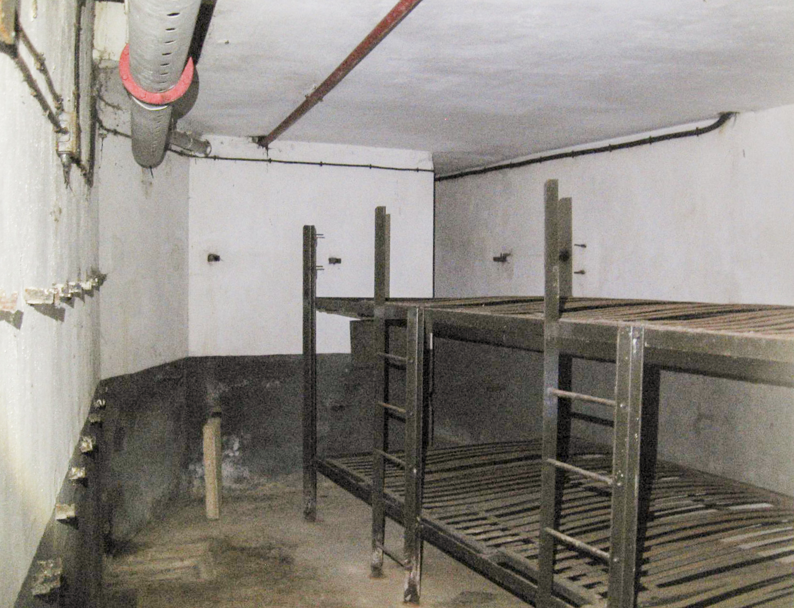 Ligne Maginot - ASCHBACH EST - O2 - (Casemate d'infanterie - Double) - Etage inférieur
Chambre de troupe - Denis