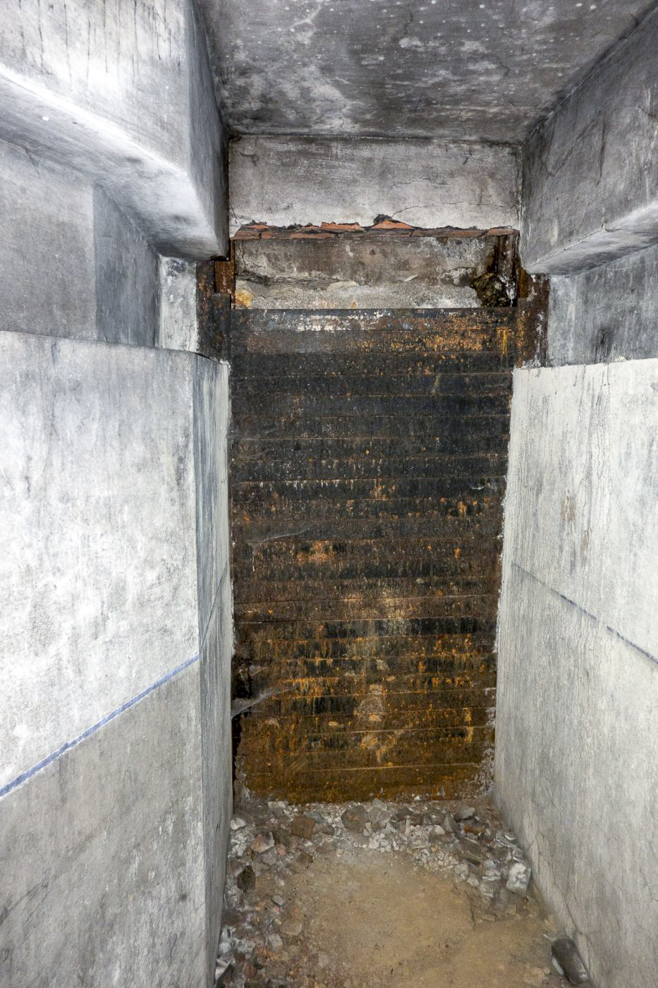 Ligne Maginot - ASCHBACH OUEST - (Casemate d'infanterie - Simple) - Etage inférieur
Amorce de galerie non construite. Cette galerie devait rejoindre la casemate est - Michel Teiten
