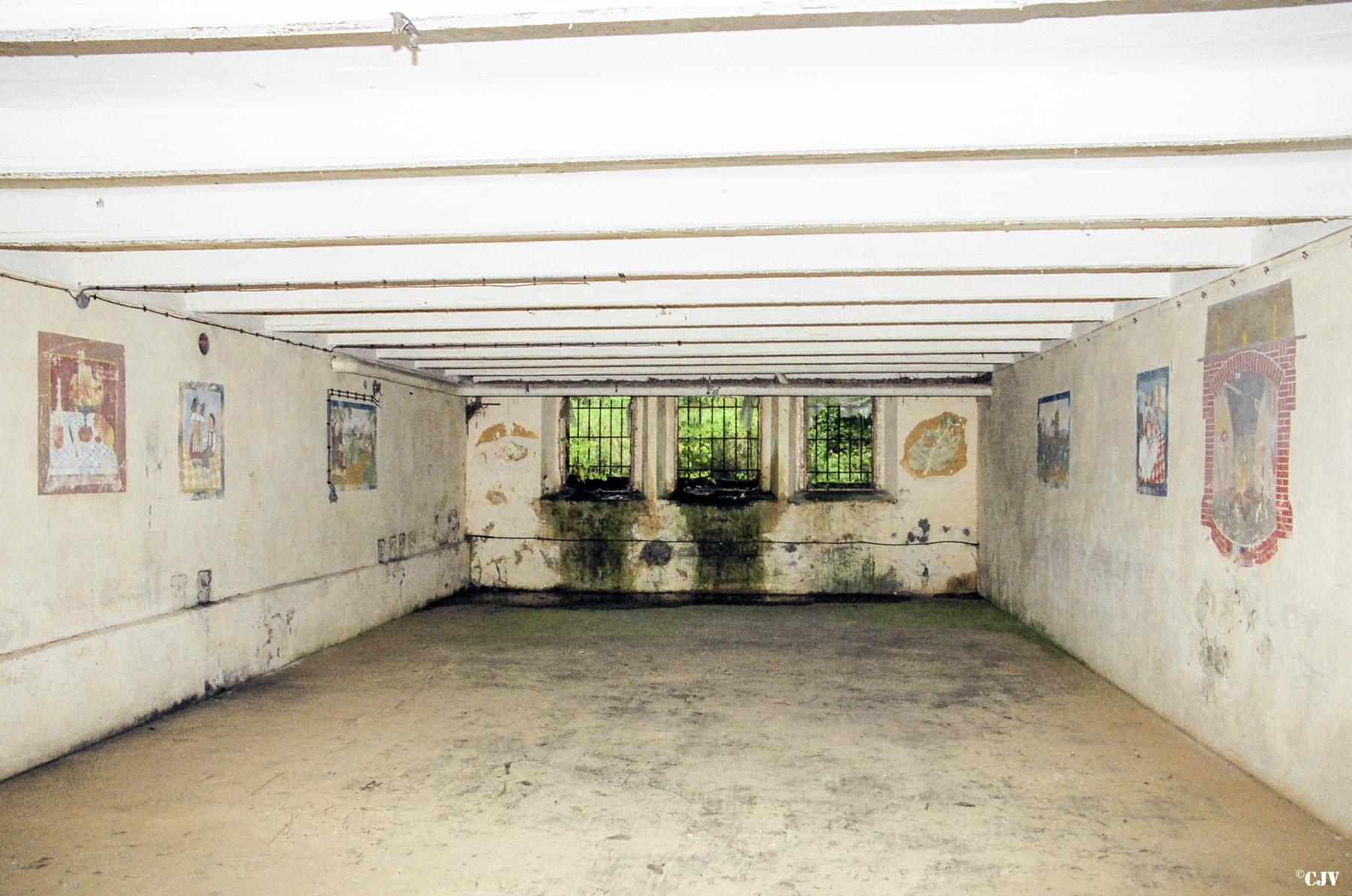 Ligne Maginot - LEMBACH - (Camp de sureté) - Chambrée au rez-de-chaussée - Lia VERMEULEN