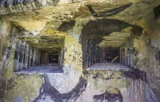 Ligne Maginot - SAINT GOBAIN - (Ouvrage d'infanterie) - Bloc 2
Créneaux JM/AC 47
Le camouflage est encore bien visible