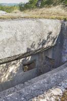 Ligne Maginot - CASTILLON (CN) - EO8 - (Ouvrage d'artillerie) - Bloc 6
Créneau de mortier de 81mm en fossé et créneau pour FM destiné à la couverture du fossé