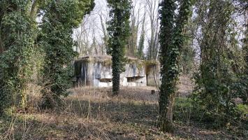 Ligne Maginot - 84 - CHEMIN CREUX - (Casemate d'infanterie - Double) - Vue vers la façade sud-ouest