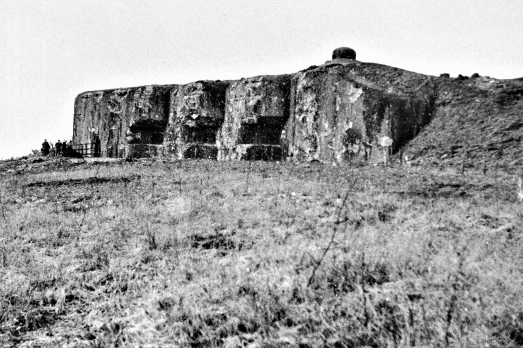 Ligne Maginot - FERMONT - A2 - (Ouvrage d'artillerie) - Le bloc 4 après les combats - Inconnu
