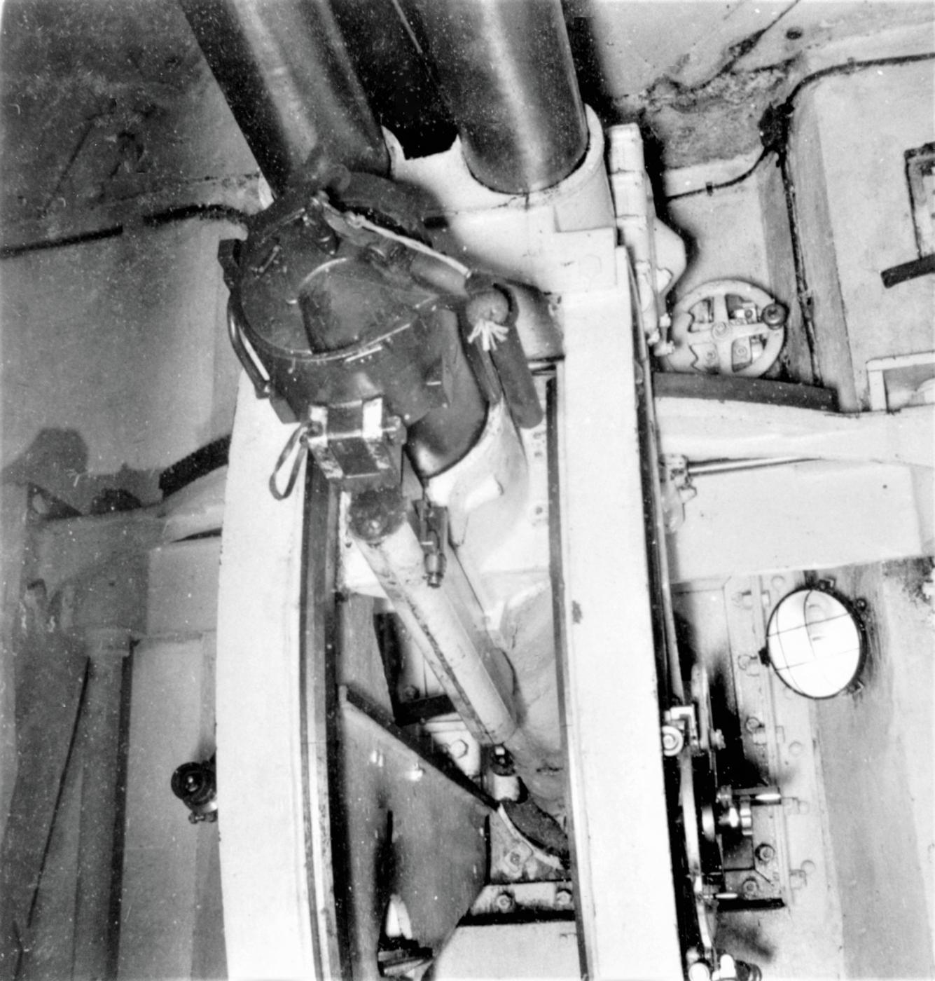Ligne Maginot - Canon-obusier de 75 mm modèle 1932 sous casemate (75 32) - Ouvrage de Fermont bloc 4
Tube dotée d'une culasse Nordenfeld