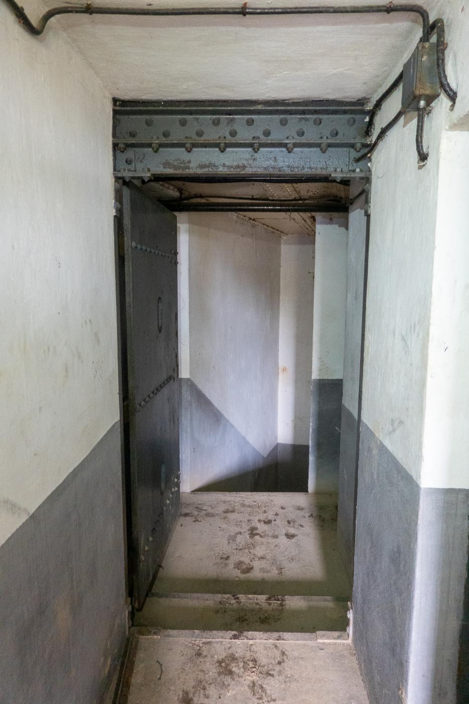 Ligne Maginot - ASCHBACH EST - O2 - (Casemate d'infanterie - Double) - Couloir de l'entrée - Michel Teiten