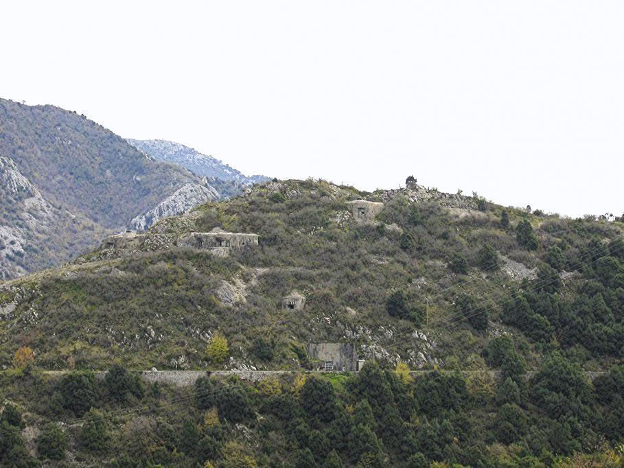 Ligne Maginot - CASTILLON (CN) - EO8 - (Ouvrage d'artillerie) - Vue d'ensemble - FORNERIS Serge