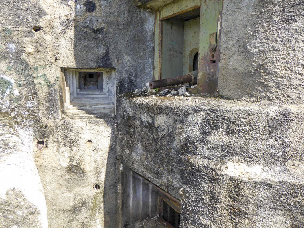 Ligne Maginot - CASTILLON (CN) - EO8 - (Ouvrage d'artillerie) - Bloc 3 - ELLENA-CUNY