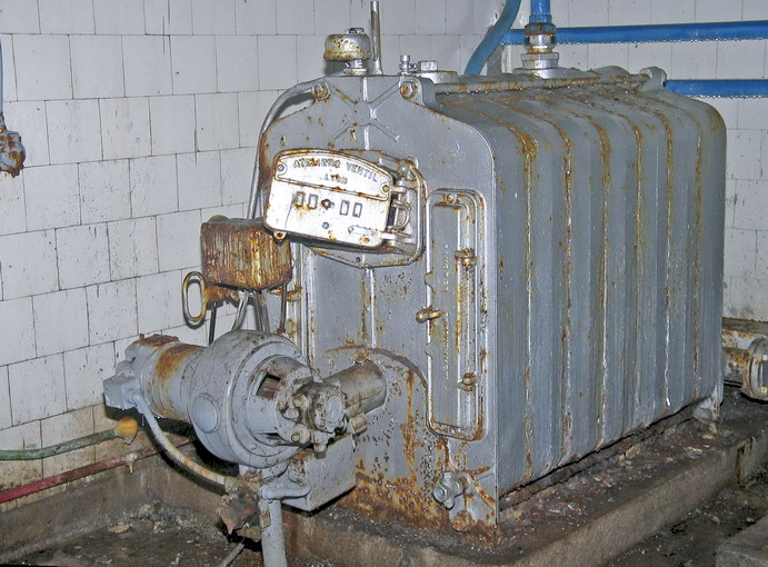 Ligne Maginot - CASTILLON (CN) - EO8 - (Ouvrage d'artillerie) - La chaudière au fuel de l'ouvrage.
Fabrication Ateliers Ventil - Inconnu