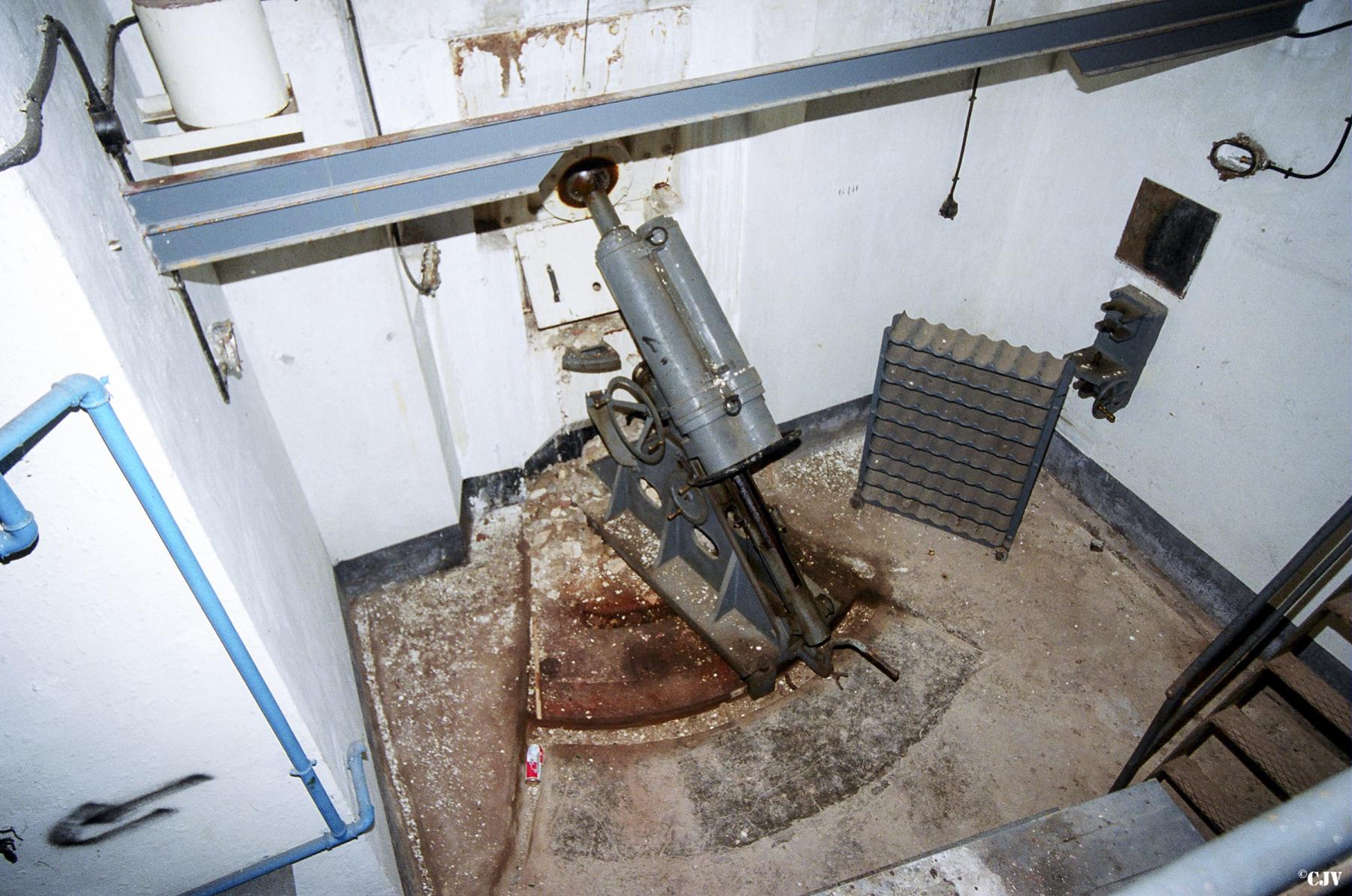 Ligne Maginot - CASTILLON (CN) - EO8 - (Ouvrage d'artillerie) - Bloc 6 - Lia VERMEULEN
