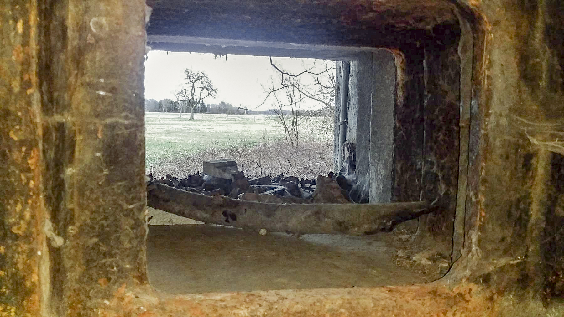 Ligne Maginot - 22/3 - GERSTHEIM - (Casemate d'infanterie - double) - Vue vers le nord - Joel Muntzinger