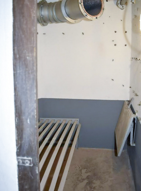 Ligne Maginot - 16/3 - KILSTETT - (Casemate d'infanterie - Double) - Chambre du chef de casemate en cours de restauration - D. Froehly