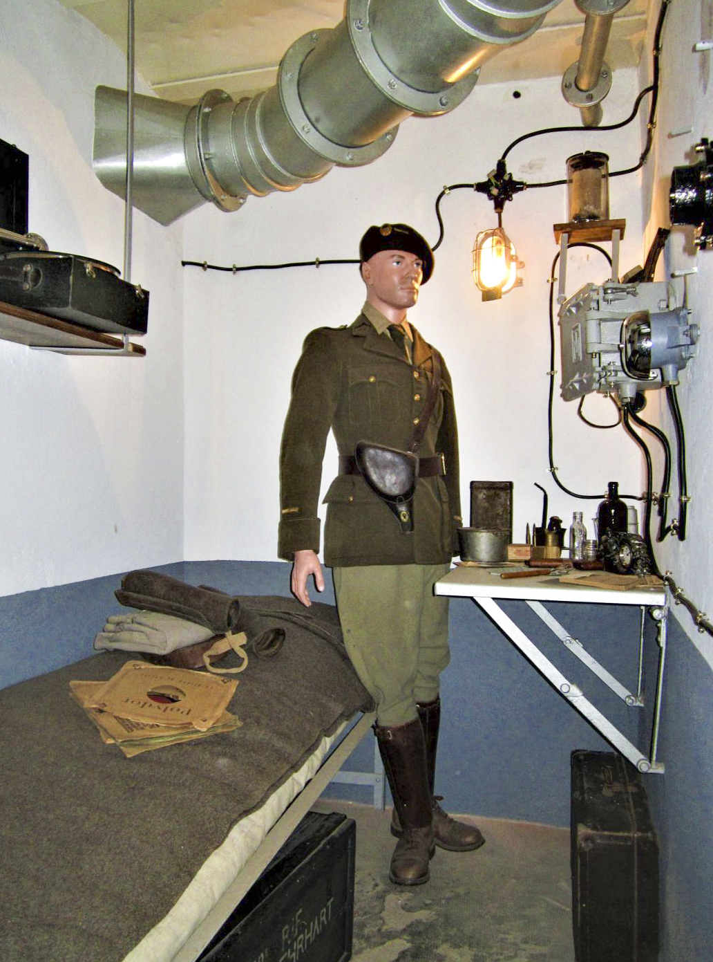 Ligne Maginot - 16/3 - KILSTETT - (Casemate d'infanterie - Double) - Chambre du chef de casemate - Gregory Fuchs